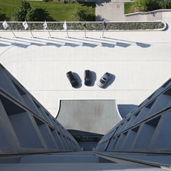 BMW Hochhaus; Auffahrt Petuelring