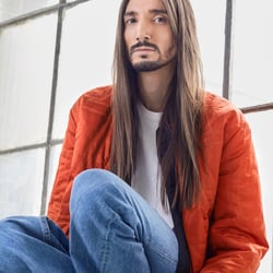 Julian 009