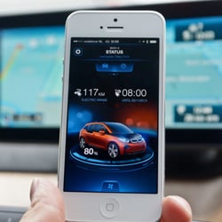 i-Phone mit Ladeüberwachung des BMW i3