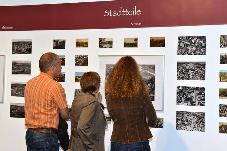 Postkartenausstellung in der Dr. Carl Dörken Galerie