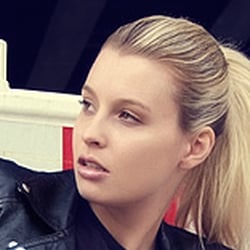 Anika4