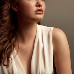 Photographer: Bea von Winterfeldt-Heuser http://visual-evo.com // MUA: Zhenya Tarasova https://de.tarasovamakeup //