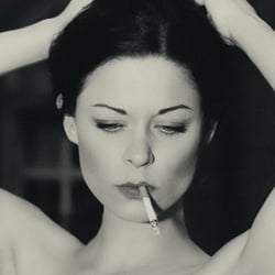 Linda Kohl in „Meanwhile in Paris“ – featured by Vogue