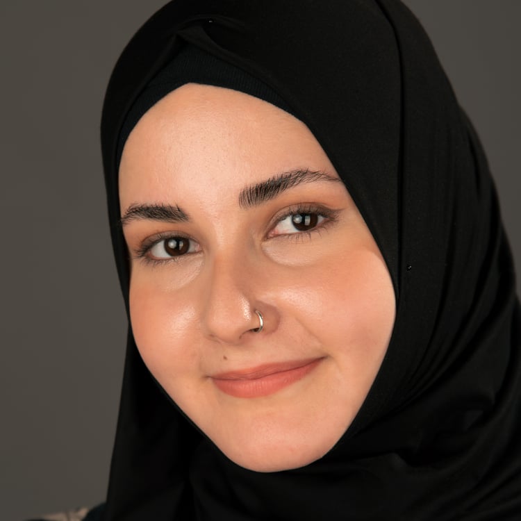 Muna Kahraman