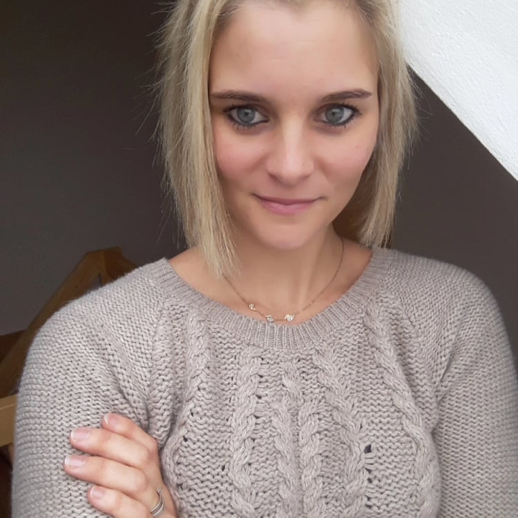 Britta Bell