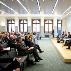 Kfw Bank, Podium WBGU.