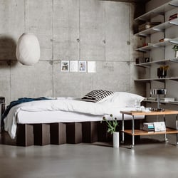 ROOM IN A BOX- Möbel aus Wellpappe