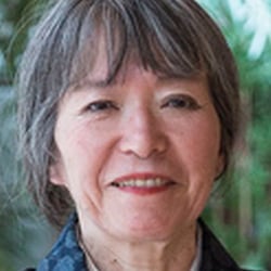 Portraits Frau Mariko Reineke im japanischen Teehaus in Bremen