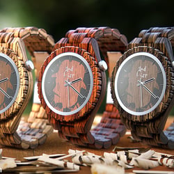 2ndLiar MONOCLEMANWATCH 01 low