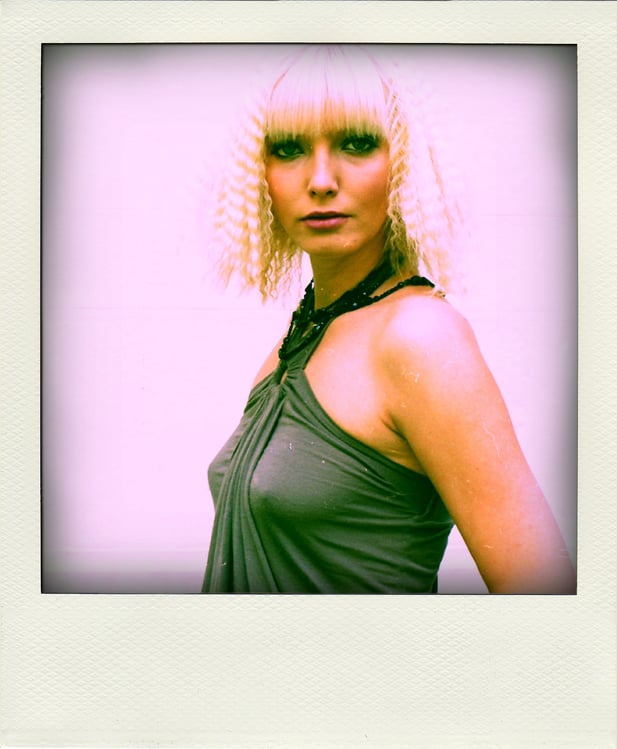 glossy color photo prints ; 8,9×10,7 cm