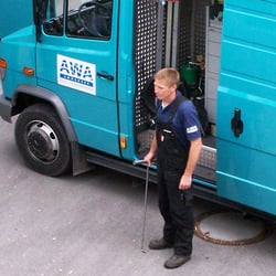Fahrzeugbeschriftung und Bekleidung