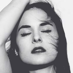 B&W