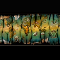Weltkarte: Bodypainting Party