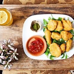 Pakora-Teller