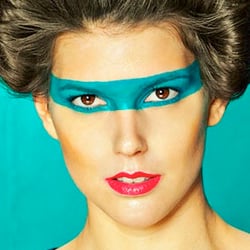 Idea, Make up & Hairstyling by Valerie Claire Bodeux; Photographer: Paul Gisbrecht