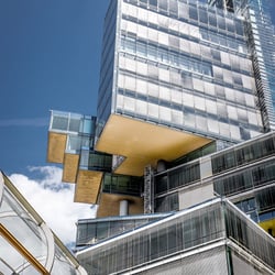 Besuchen Sie www.martinrohrmann.com – oder speziell für Architekturfotografie: www.rohrmann-architektur.de