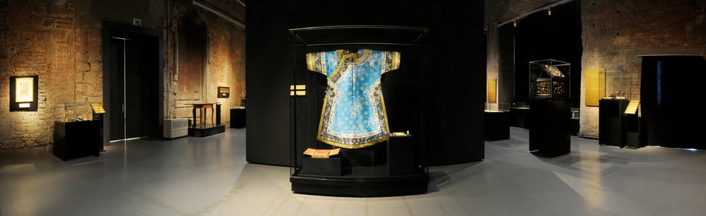 01 blauer mantel 05 c 229