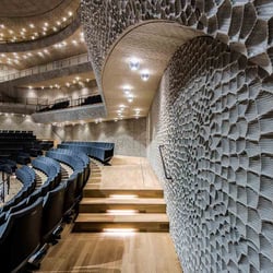 Wandstrukturen im Konzertsaal der Elbphilharmonie