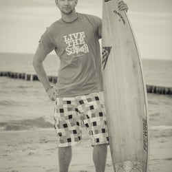Simon b/w
