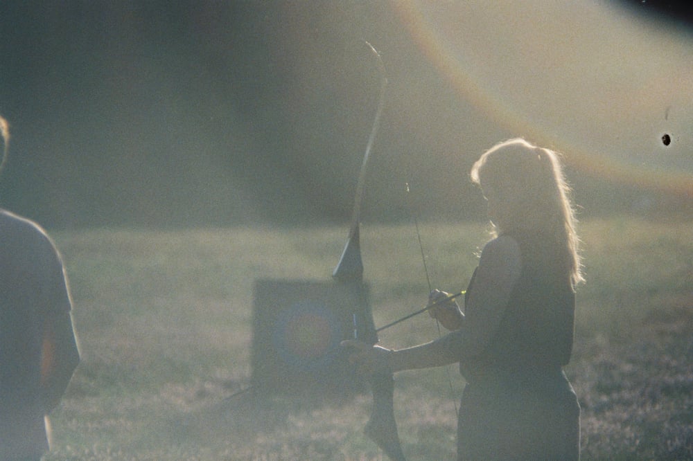 Pfeil & Bogen // Bow and Arrow – 135mm FD 2.8 Analog Photography