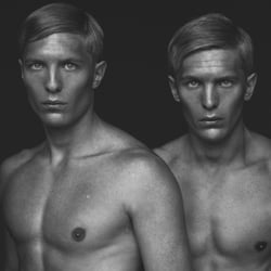 Grooming: Anna Tsoulcha, Fotograf: Marius Uhlig