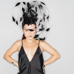 Julia Cranz – Hutmode Modefotos für Katalog/Web
