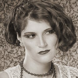 20er Jahre Shooting Fotograf*Blendwerk Freiburg* Modell *Jaye*