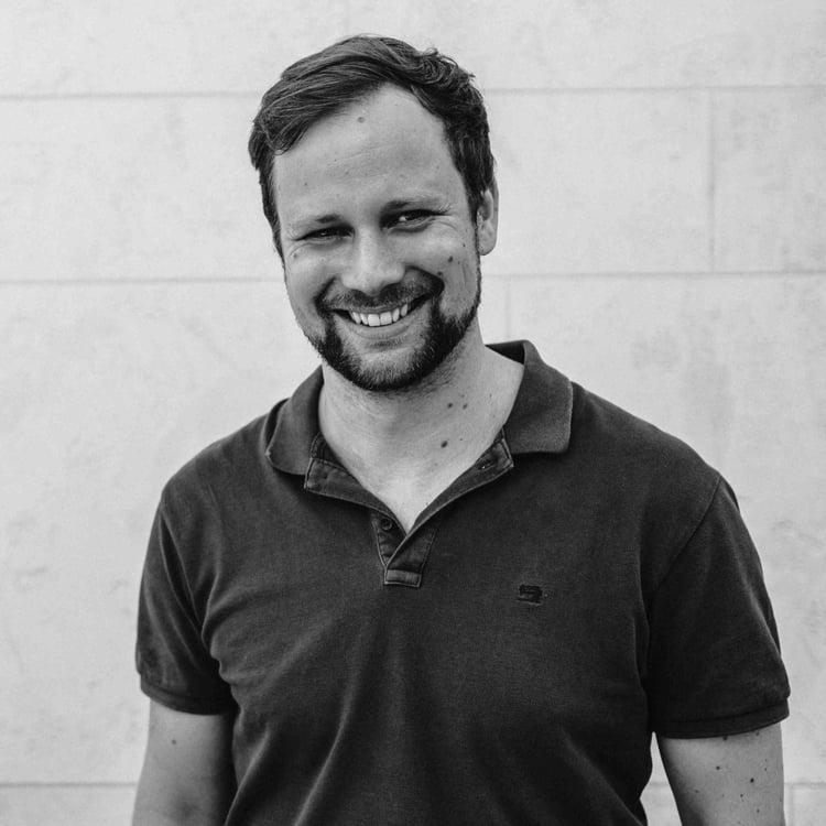 Tomas Stiller