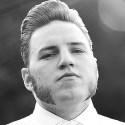 Hochzeitsreportage – Bräutigam – Aschaffenburg – Hochzeitsfotografin Dorina Köbele-Milas