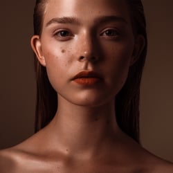 KIM R.