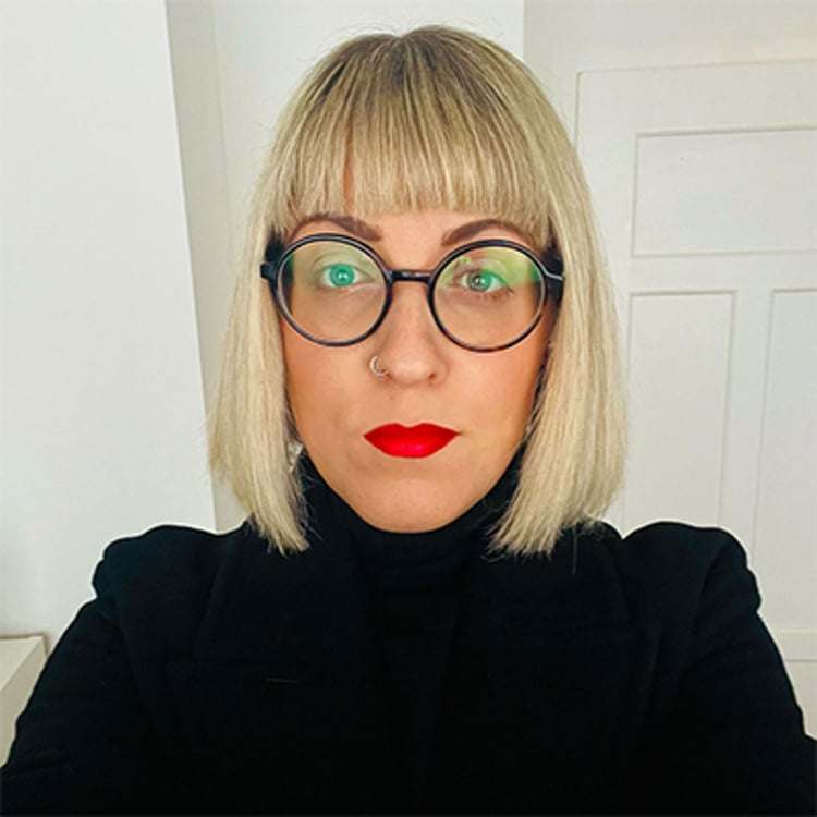 Vivian Hampp