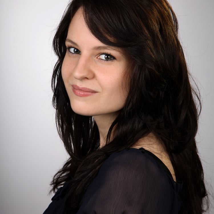 Nina Schmidt