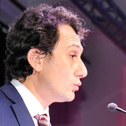 Der türkische Generalkonsul Mesut Koc hielt eine Deutsche Rede