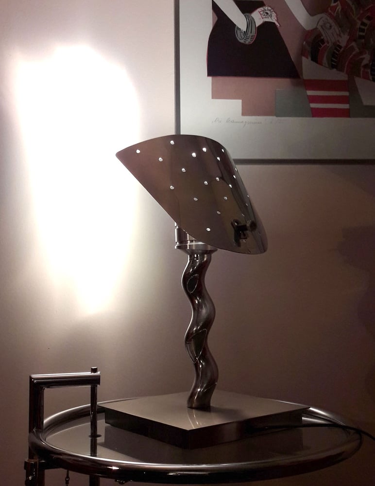 Designer Tischlampe „The Wing“