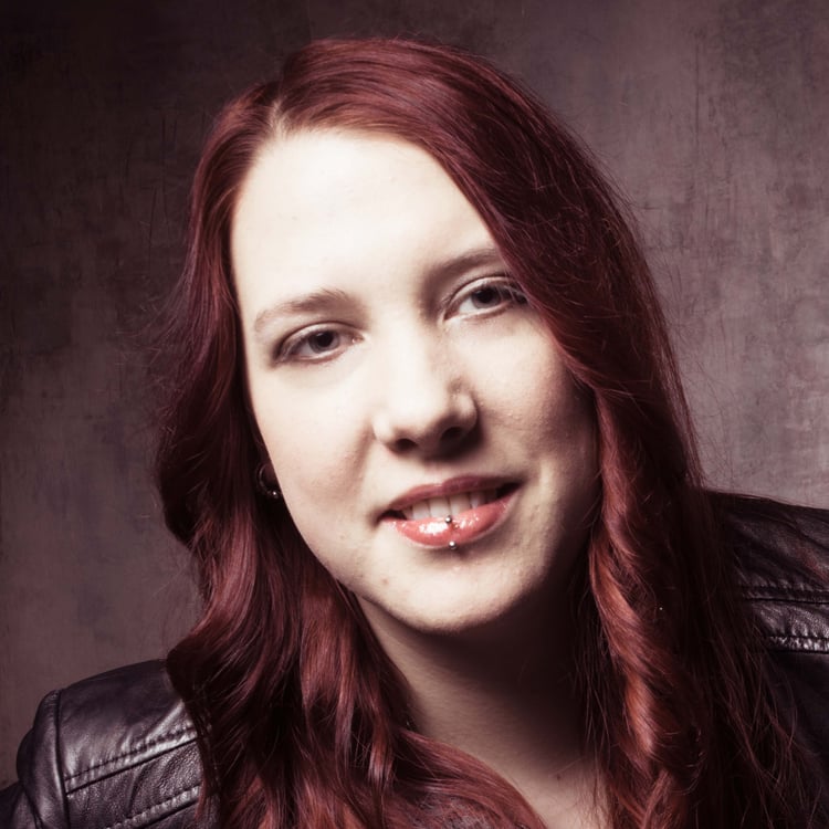 Simone Julia Obst