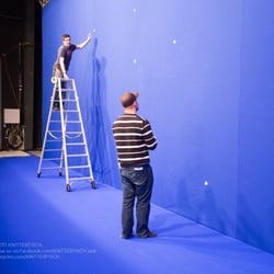 Die Postproduktion setzt die Tracking Markierungen