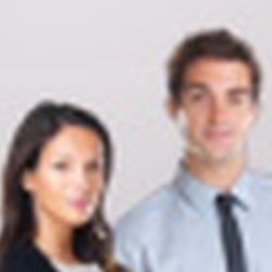 Messecontainer / Eventcontainer geschlossen- mit Glattblechen verkleidet