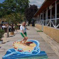 Surfen auf der Packung von Geramont / 3D Straßenm. auf PVC
