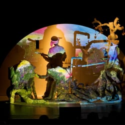 Projection Mapping und Motion Design für Theaterproduktion