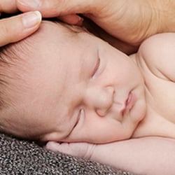 Babyfoto Neugeborene bei Ihnen Zuhause