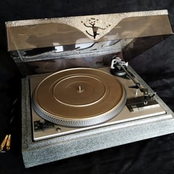 Turntable / Plattenspieler ‚The dancing Gost of the Sea‘ e