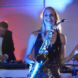 DJ Plus Saxophon
