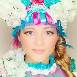 Alice-9877
