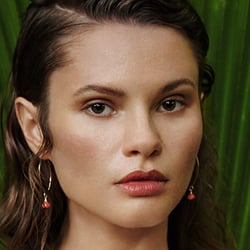 Retouching Beauty