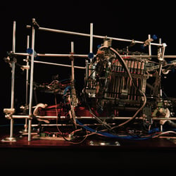 Violinautomat spielt Antriebe (2017) von Karl F. Gerber