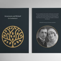 Ahnenbuch mit rund 300 Seiten, hier Cover und Rückseite