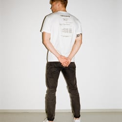 chris-jegl-in-private-studio-02