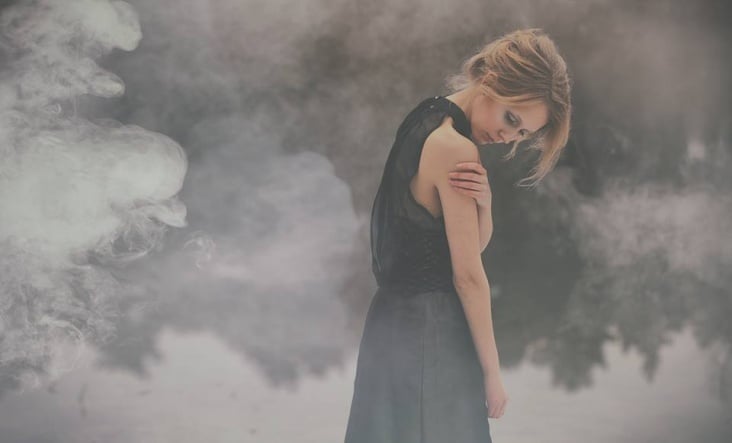 „Silk dress“ Photo: Claudia Ghard, Dress: Nora Train, Model: Anne Ludwig