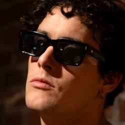 Jack Balfour Scott, Leadsänger der Band LEAP