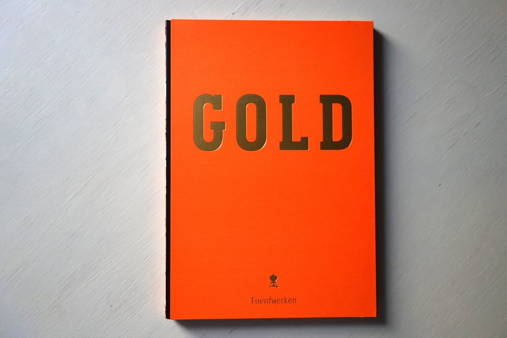 GOLD – Brand Story Book / Red Dot Award 2017: Best of the Best